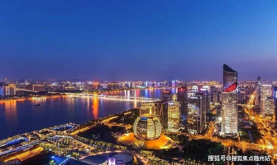 最新电影下载的正反观点分析与下载指南