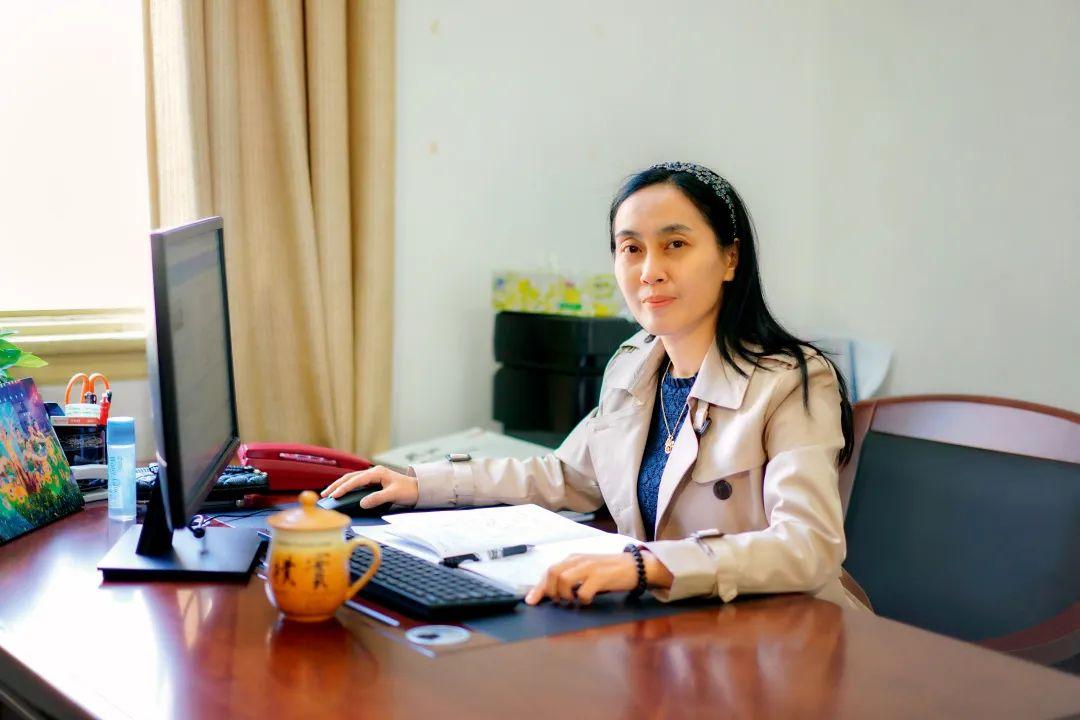 未来热门行业趋势解析，最新职业排名与热门行业概览
