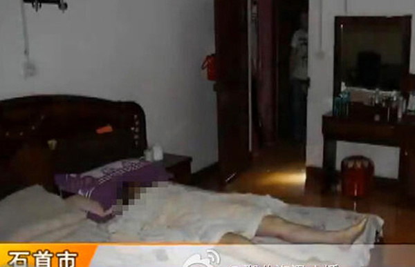 小巷深处的比赛床睡眠秘境探索