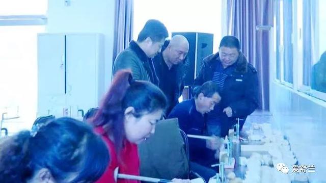 官梯丁长生最新章节，蜕变之路与自信成就之源