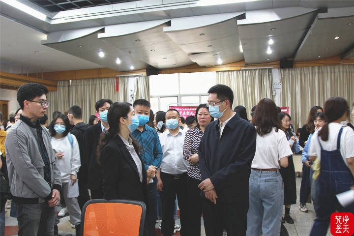 吉林市龙潭区最新招聘,吉林市龙潭区最新招聘，友情的牵绊与工作的奇遇